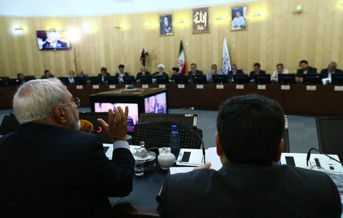 (تصاویر) ظریف در کمیسیون برجام مجلس