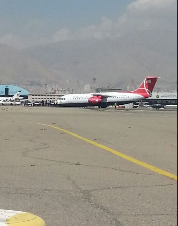 سانحه برای هواپیمای قشم‌ایر در مهرآباد +(تصاویر)