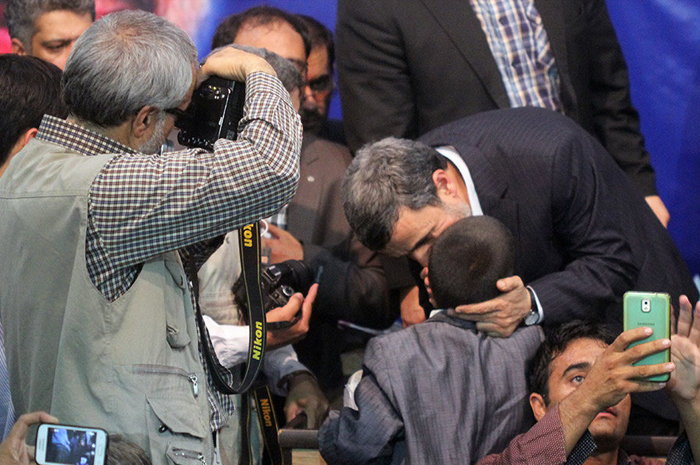 (تصاویر) سخنرانی احمدی‌نژاد در بیرجند