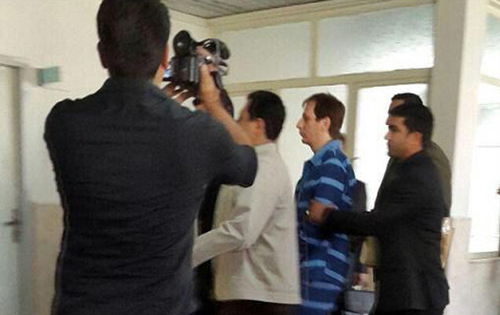 (تصاویر) ورود بابک زنجانی به دادگاه