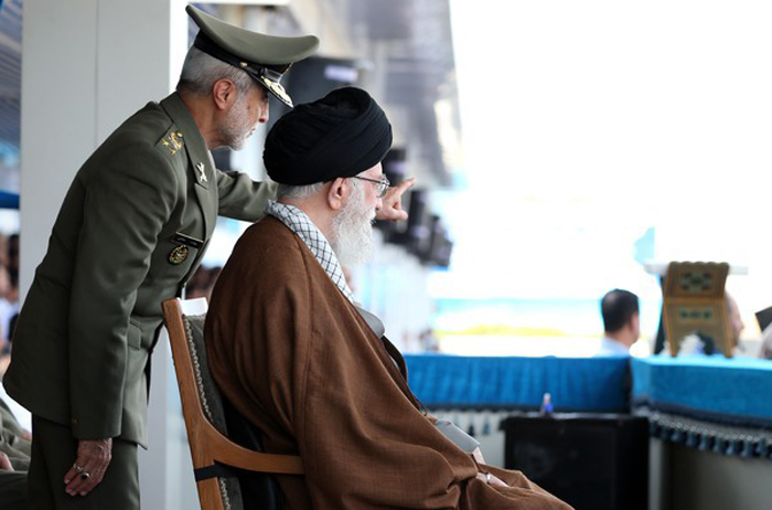 (تصاویر) رهبرانقلاب در دانشگاه افسری نوشهر
