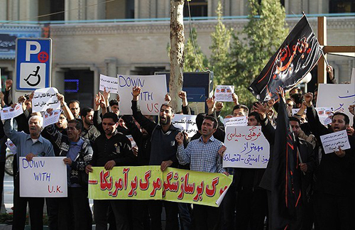 (تصاویر) استقبال دلواپسان اصفهان از 