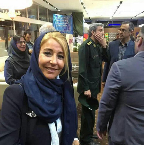 (تصویر) حجاب مهاندار ایرفرانس در ایران