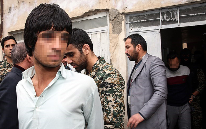 (تصاویر) دستگیری مواد فروشان در مشهد