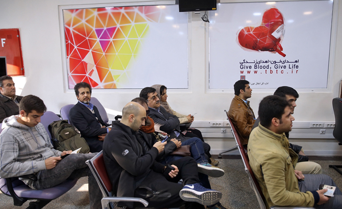 (تصاویر) صف طوبل برای اهداء خون در تهران