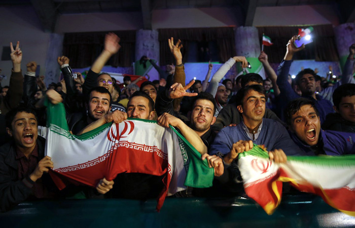 (تصاویر) جشن قهرمانی در کرمانشاه