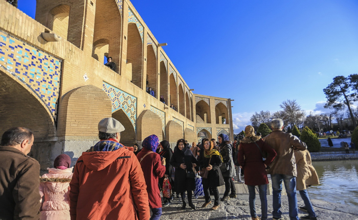 (تصاویر) استقبال مردم اصفهان از زاینده رود