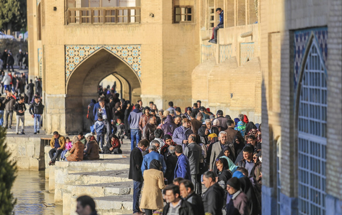 (تصاویر) استقبال مردم اصفهان از زاینده رود