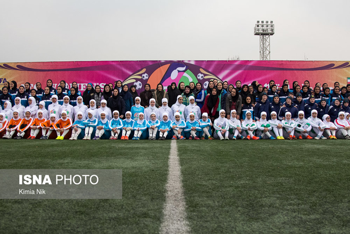 (تصاویر) روز جهانی فوتبال زنان در تهران