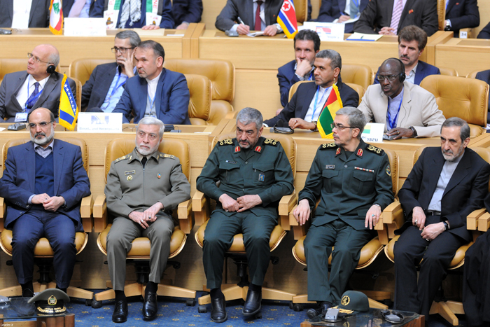 (تصاویر) رهبرانقلاب در کنفرانس حمایت از انتفاضه