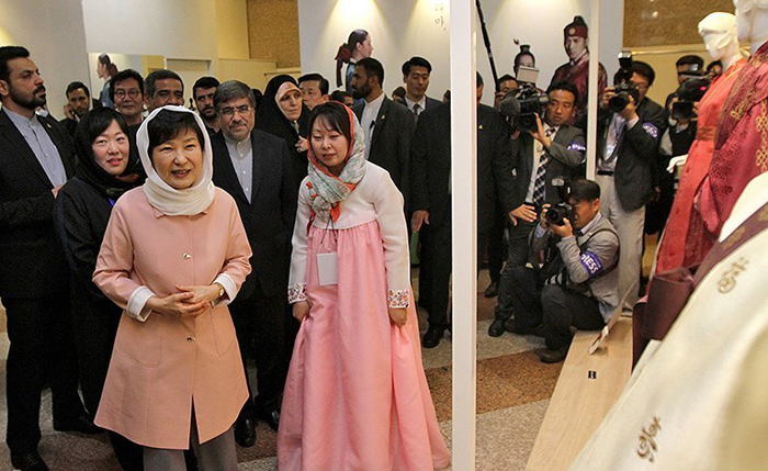 رییس‌جمهور کره‌جنوبی به برج میلاد رفت