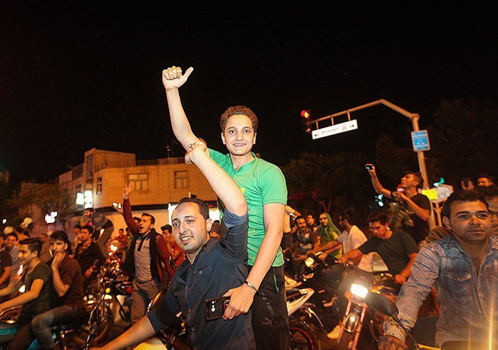 (تصاویر) جشن و شادمانی در اصفهان