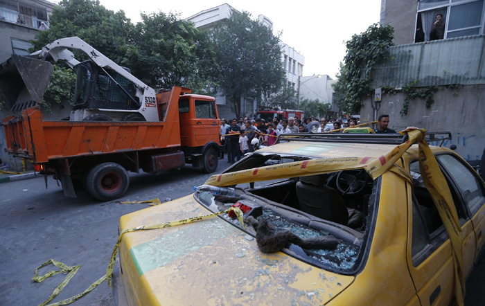 (تصاویر) انفجار مهیب گاز در یک حسینیه