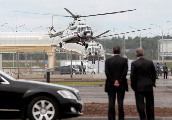 (تصاویر) هلیکوپتر و خودروی پوتین
