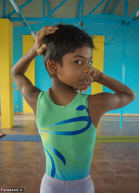 (تصاویر) انعطاف خارق‌العاده بدن نوجوان هندی