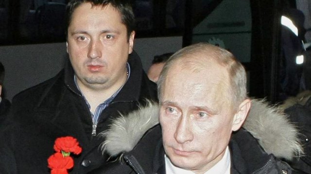 (تصاویر)هولیگان روس کنار ولادیمیر پوتین
