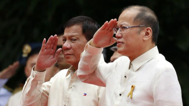 رییس جمهور جنجالی فلیپین سوگند خورد