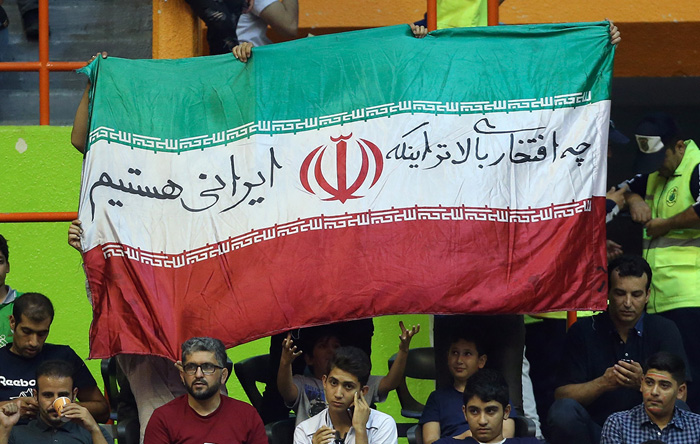 (تصاویر) حواشی دیدار ایران و صربستان