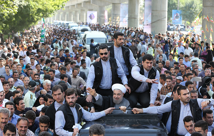 (تصاویر) استقبال از روحانی در کرمانشاه