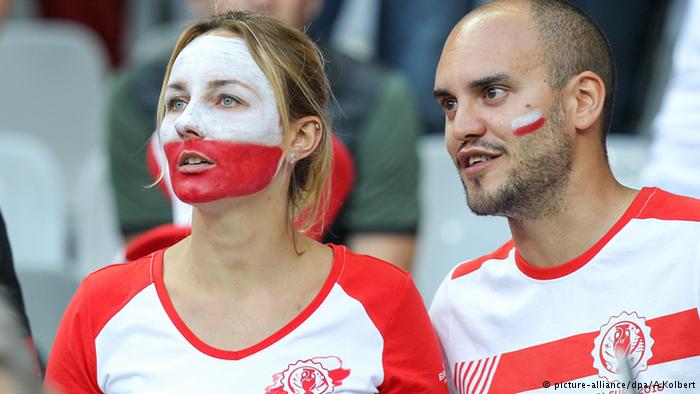(تصاویر) زوج‌های عاشق فوتبال در یورو 2016