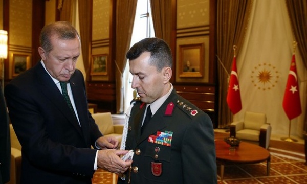 (تصاویر)آجودان ویژه اردوغان هم دستگیر شد
