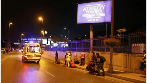 تصاویری از مجروحان حادثه انفجار در فرودگاه آتاتورک استانبول