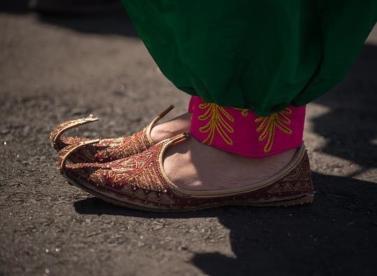 لباس دختر افغان سوژه عکاسان المپیک!