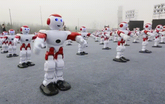 (تصاویر)رقص رکوردشکن 1000 ربات در چین