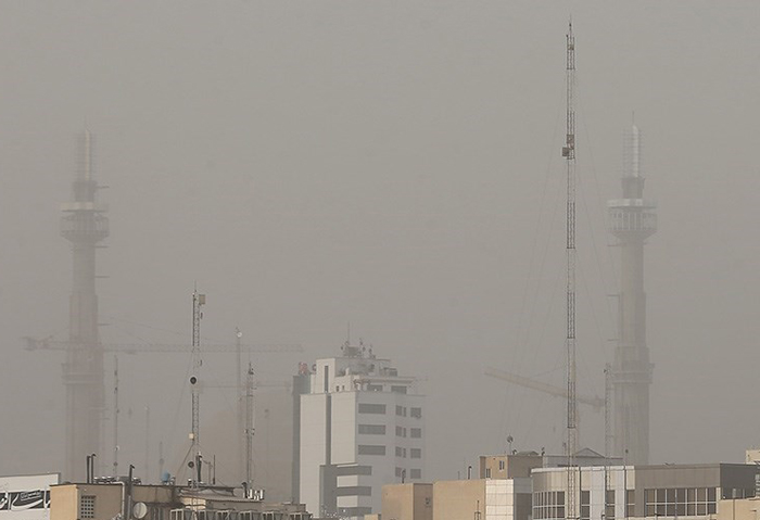 (تصاویر) طوفان و گرد و غبار شدید در تهران