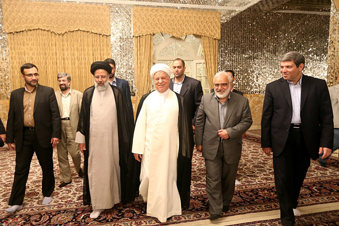 (تصاویر) استقبال از هاشمی در مشهد