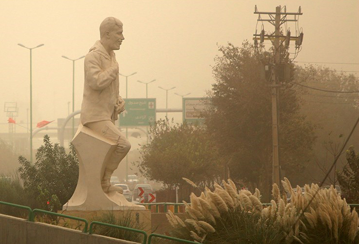 (تصاویر) هجوم گرد و غبار به اصفهان