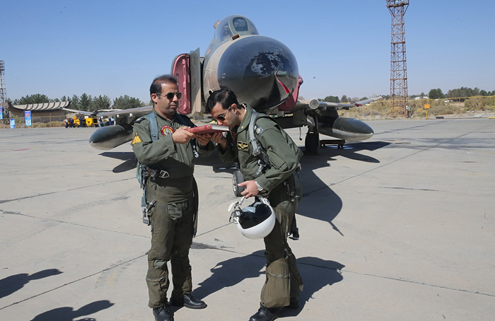 (تصاویر) رزمایش هوایی در اصفهان که بازتاب جهانی یافت