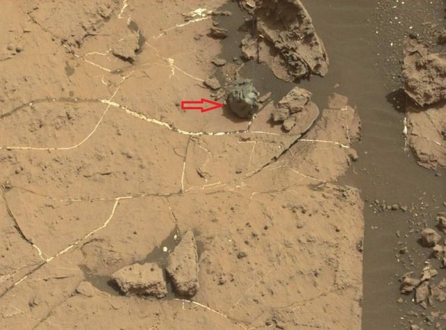 کشف یک شهاب سنگ عجیب روی مریخ +(تصاویر)