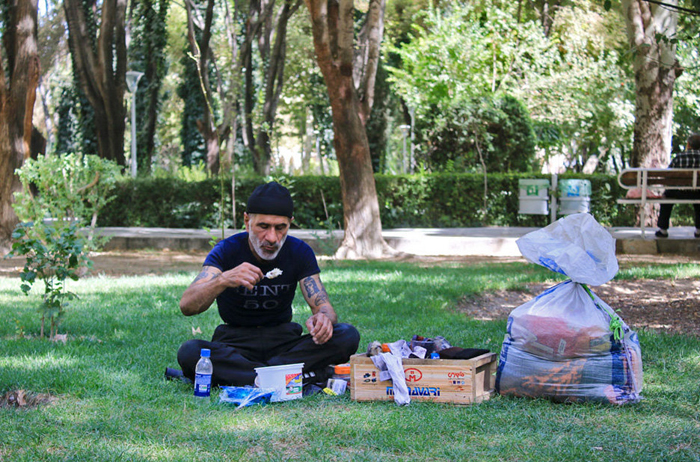 (تصاویر) به‌دنبال نان حلال پس از 20سال حبس