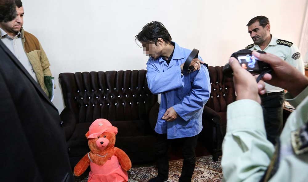 (تصاویر) بازسازی صحنه قتل طاهای ۶ ساله توسط پدر و نامادری‌اش