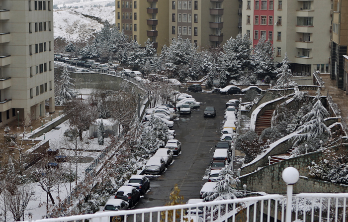 (تصاویر) برف در شمال تهران