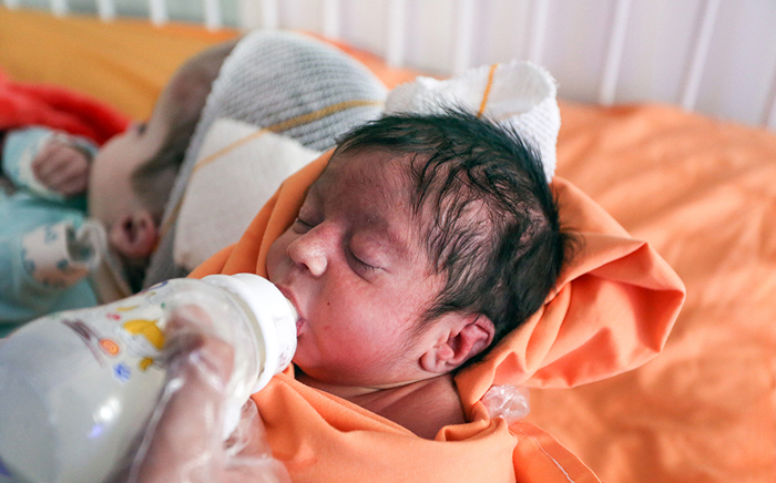 (تصاویر) نوزاد رها شده در پدیده شاندیز