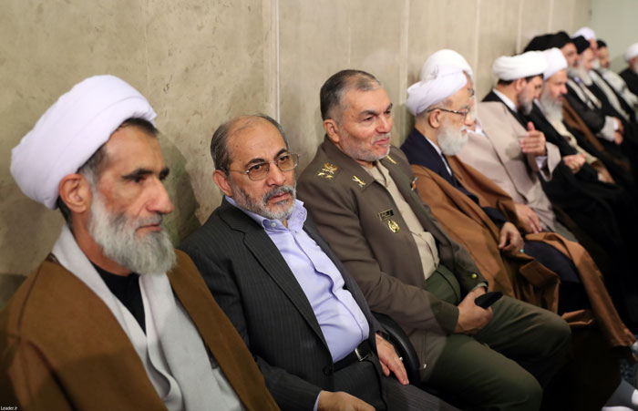 (تصاویر) دیدار مسئولان نظام و میهمانان کنفرانس وحدت اسلامی‌ با رهبر انقلاب