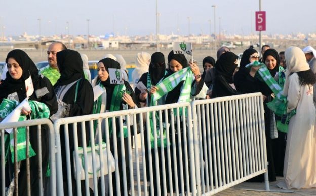 (تصاویر) روز تاریخی زنان عربستان