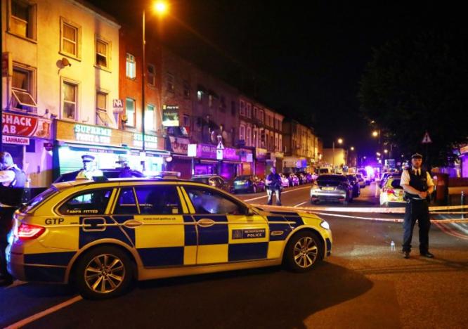 حمله با خودرو به نمازگزاران مسجدی در لندن