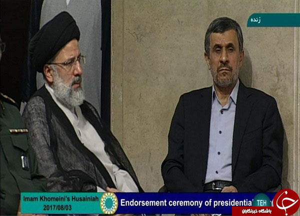 (تصاویر) اقدام جالب احمدی‌ نژاد در مراسم تنفیذ