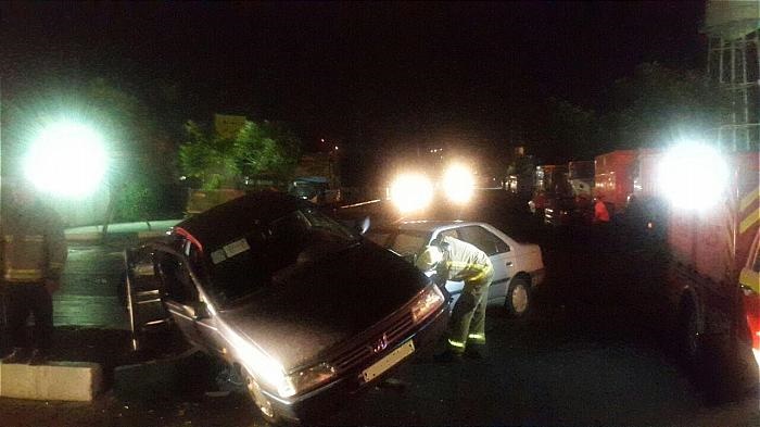 (تصاویر) تصادف شدید دو پژو ۴۰۵ در شرق تهران