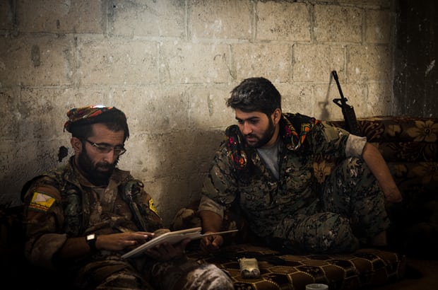 شکار آخرین بازمانده‌های داعش در رقه