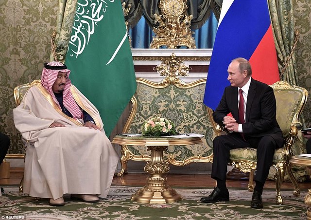 (تصاویر) ریخت و پاش شاه سعودی در روسیه!