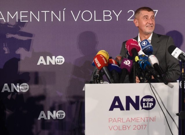 پیروزی ترامپِ جمهوری چک در انتخابات