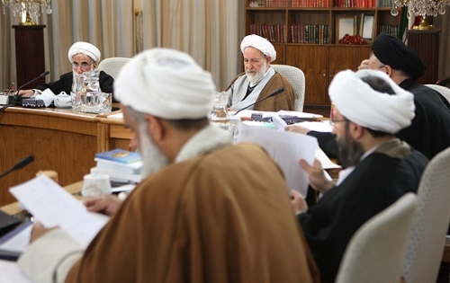 تبعات حقوقی و شرعی ممانعت از حضور نیکنام در شورای شهر یزد