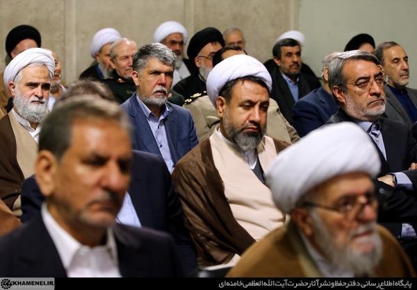 (تصاویر) احمدی‌نژاد در دیدار مسئولان نظام با رهبر انقلاب