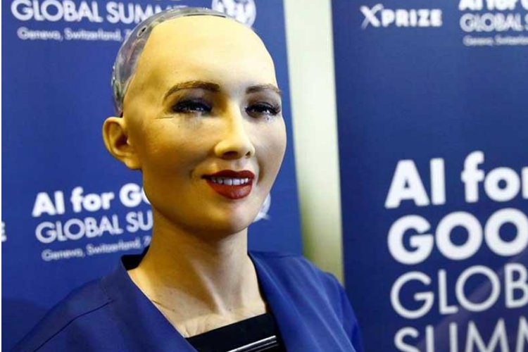 «سوفیا» ربات شهروند عربستان می‌گوید می‌خواهد خانواده تشکیل دهد