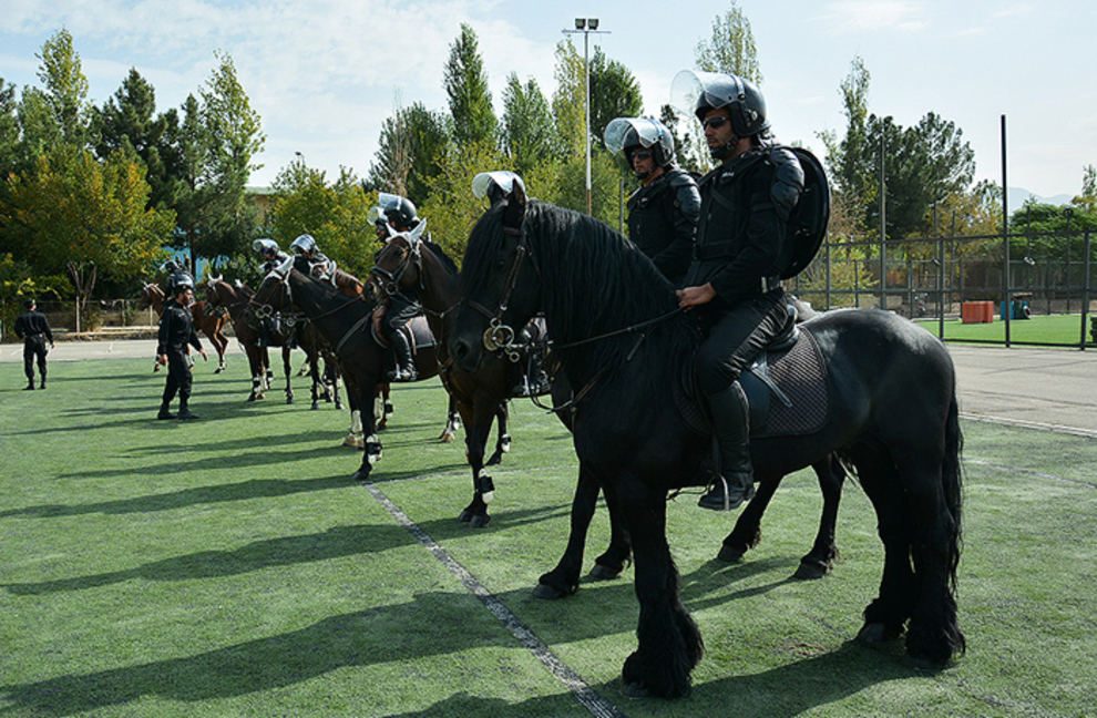پلیس اسب سوار در تهران