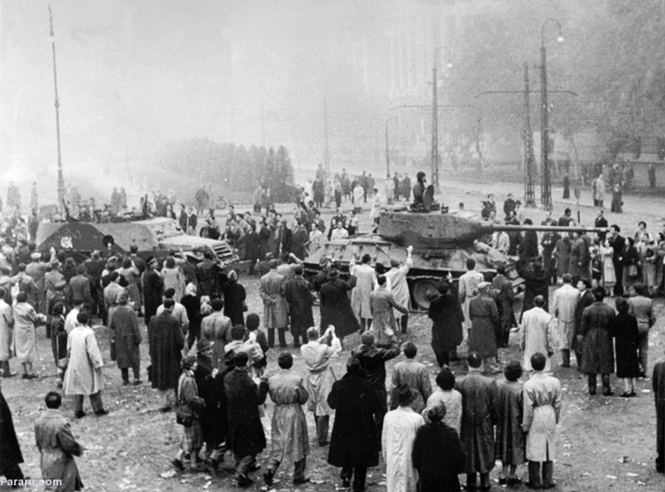نیروهای ارتش شوروی در خیابان های بوداپست. اکتبر 1956